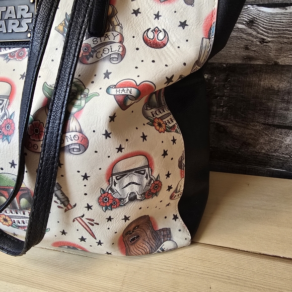 Loungefly Star Wars Tote Bag - Black and Cream - Picture 4 of 16